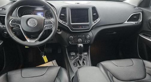 2022 Jeep Cherokee Latitude Lux