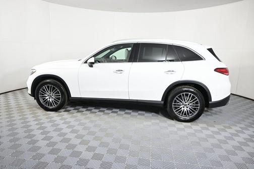 2026 Mercedes-Benz GLC 300 4MATIC