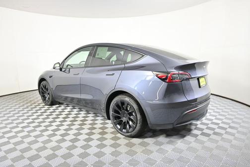 Midnight Silver Metallic 2023 Tesla Model Y Long Range Dual Motor All-Wheel Drive