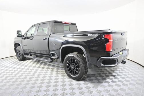 2025 Chevrolet Silverado 3500 LT