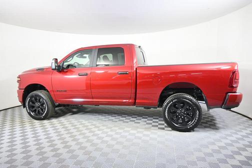 Molten Red Pearlcoat 2026 RAM 2500 Big Horn Crew Cab 4x4 6'4' Box