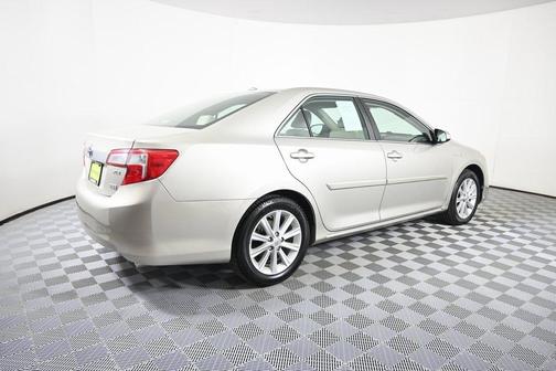 2014 Toyota Camry Hybrid XLE