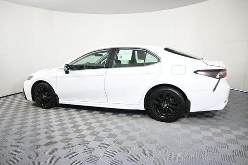 White 2023 Toyota Camry SE