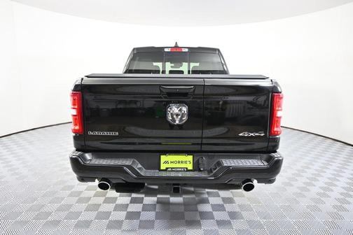 Diamond Black Crystal Pearlcoat 2025 RAM 1500 Laramie