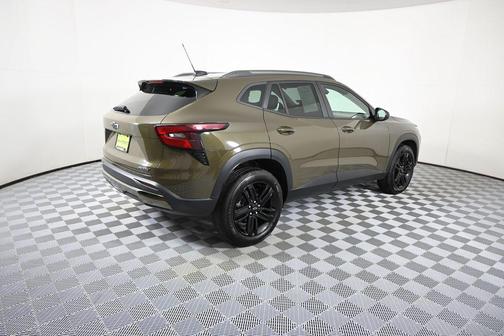 Harvest Bronze Metallic 2024 Chevrolet Trax FWD ACTIV