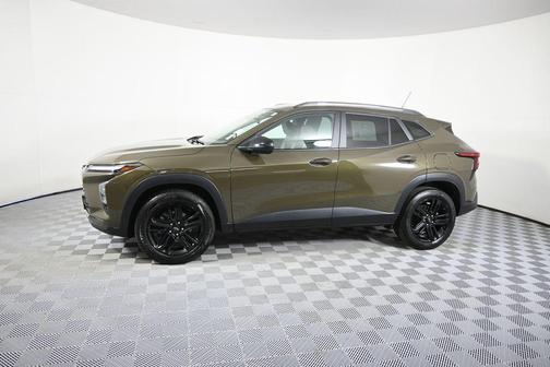 Harvest Bronze Metallic 2024 Chevrolet Trax FWD ACTIV