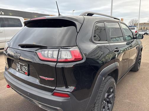 2020 Jeep Cherokee Trailhawk