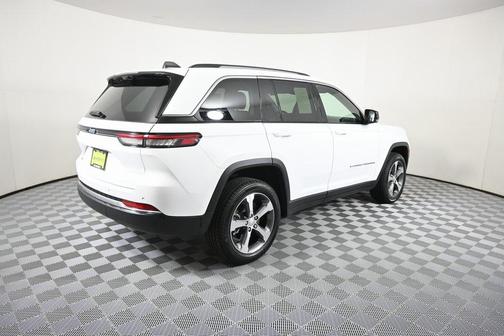 2023 Jeep Grand Cherokee 4xe Base