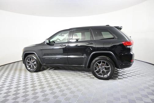 Diamond Black Crystal Pearlcoat 2021 Jeep Grand Cherokee 80th Anniversary 4x4