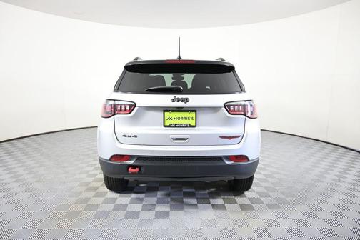 Silver Zynith Metallic Clearcoat 2024 Jeep Compass Trailhawk