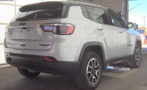 Silver Zynith Metallic Clearcoat 2024 Jeep Compass Trailhawk