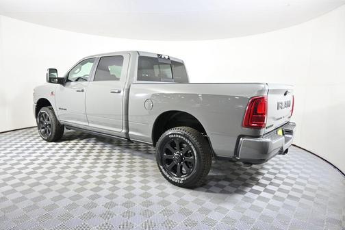 Ceramic Gray Clearcoat 2026 RAM 3500 Laramie Crew Cab 4x4 6'4' Box