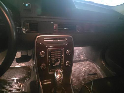 2013 Volvo XC70 T6 Premier Plus