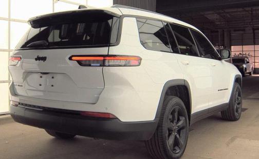 2022 Jeep Grand Cherokee L Altitude