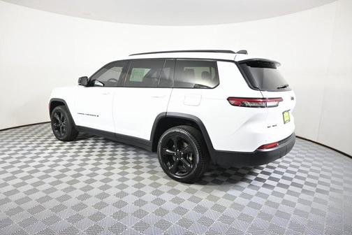 2022 Jeep Grand Cherokee L Altitude