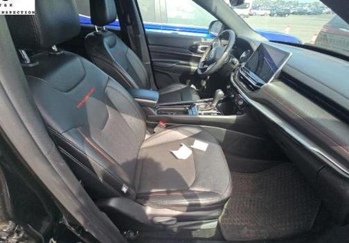 Diamond Black Crystal Pearlcoat 2024 Jeep Compass Trailhawk