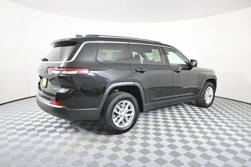 2022 Jeep Grand Cherokee L Laredo