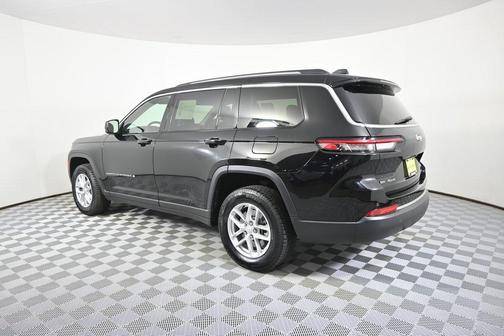 2022 Jeep Grand Cherokee L Laredo