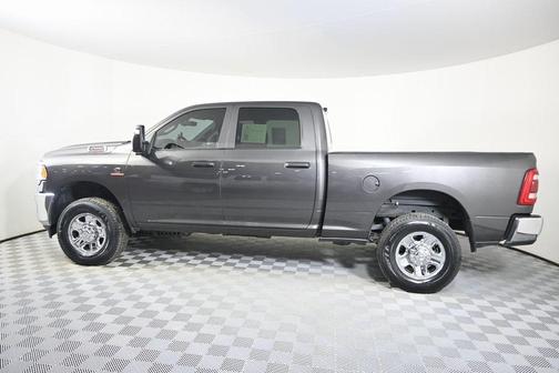 2024 RAM 2500 Tradesman Crew Cab 4x4 6'4' Box