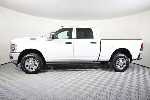 2026 RAM 3500 Tradesman Crew Cab 4x4 6'4' Box