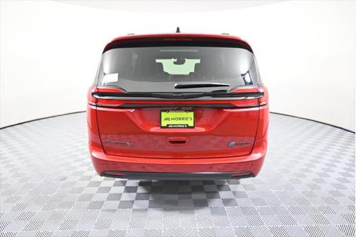 2025 Chrysler Pacifica Hybrid Premium S Appearance Pkg