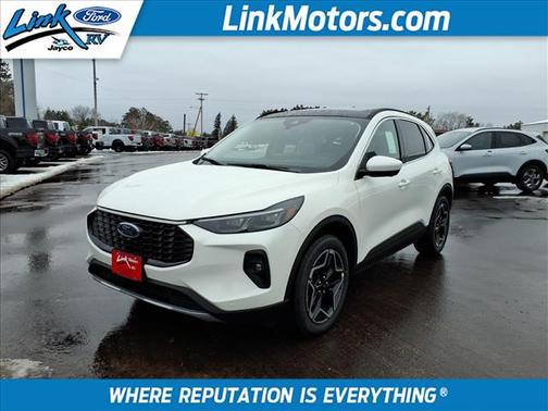 2026 Ford Escape Platinum AWD