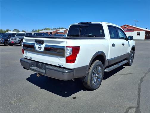 2019 Nissan Titan Platinum Reserve