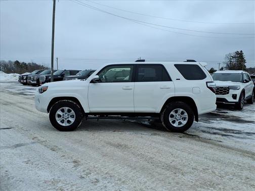 2024 Toyota 4Runner SR5 Premium