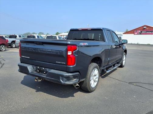 2020 Chevrolet Silverado 1500 Custom