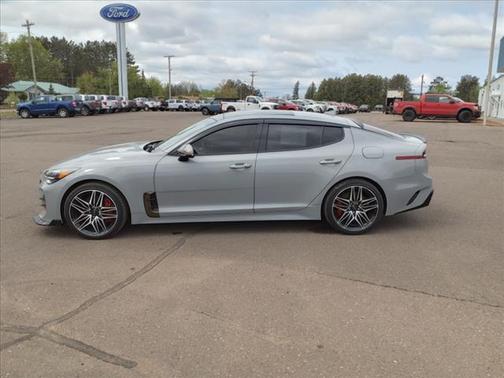 2022 Kia Stinger GT1