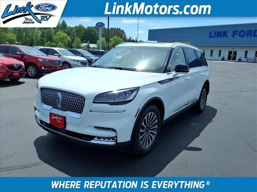 White 2021 Lincoln Aviator Reserve AWD