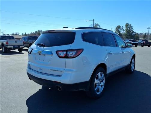 White 2016 Chevrolet Traverse LTZ