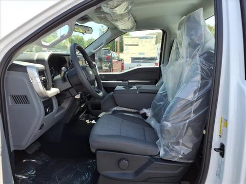 Oxford White 2026 Ford F-350 XL