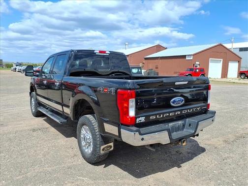 Black 2017 Ford F-250 Lariat