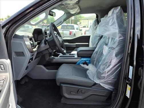 Agate Black 2026 Ford F-150 XLT