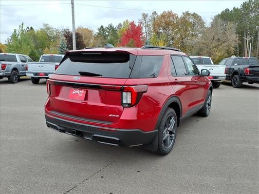 2025 Ford Explorer ST-Line 4WD