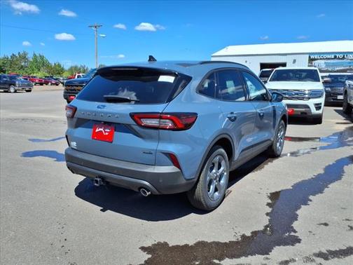 2025 Ford Escape ST-Line Select