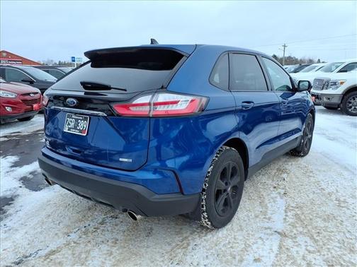 2020 Ford Edge SE