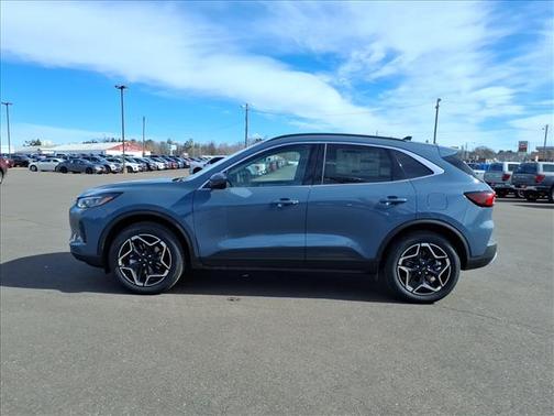 2026 Ford Escape Platinum AWD