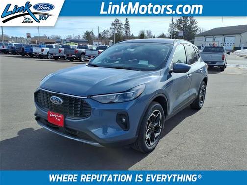 2026 Ford Escape Platinum AWD