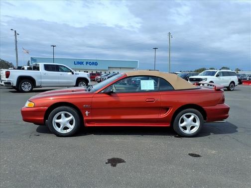 Bronze 1997 Ford Mustang GT