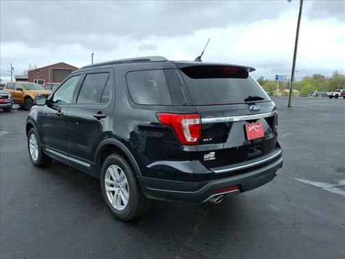 Black 2018 Ford Explorer XLT