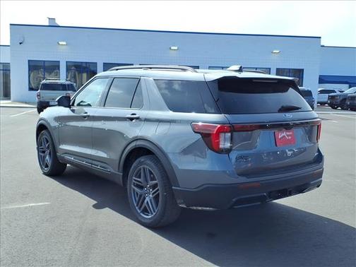 Gray 2026 Ford Explorer ST-Line