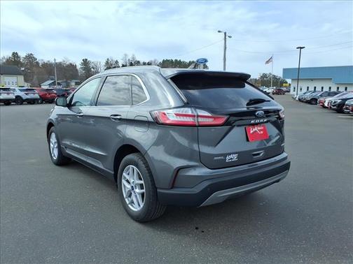 Gray 2022 Ford Edge SEL