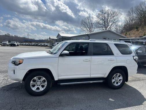 2017 Toyota 4Runner SR5