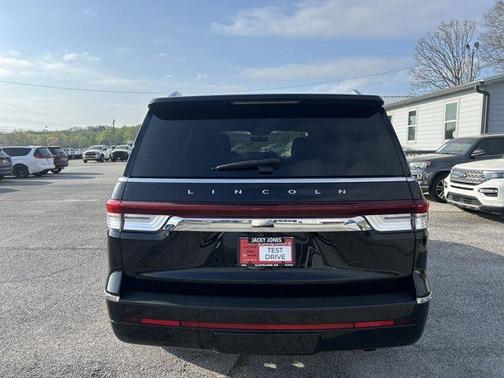 Infinite Black Metallic 2024 Lincoln Navigator Reserve