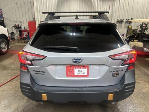 Ice Silver Metallic 2025 Subaru Outback Wilderness