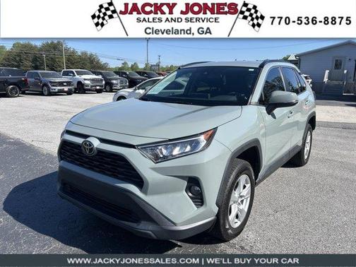 2020 Toyota RAV4 XLE