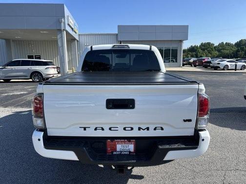 Ice 2023 Toyota Tacoma