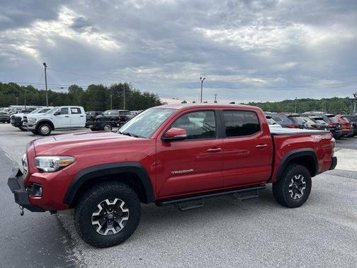 Barcelona Red Metallic 2017 Toyota Tacoma TRD Off Road